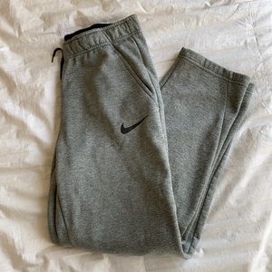 grey nike sweat pants